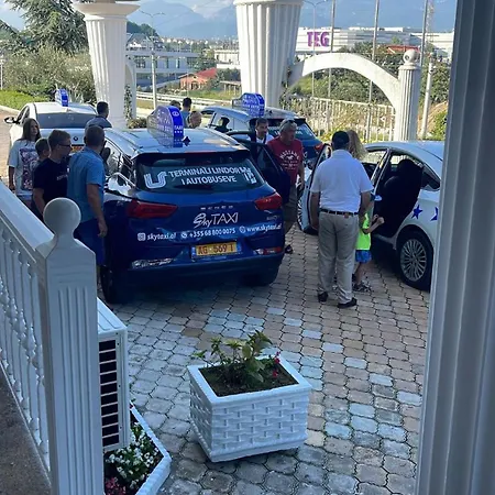 Misk & 酒店 地拉那