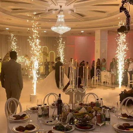 Misk & 5* Τίρανα