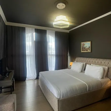 Misk & Ξενοδοχείο Τίρανα