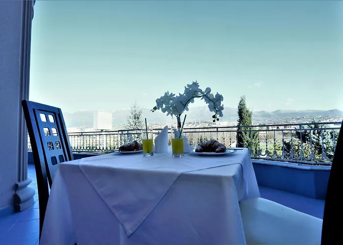 Misk & Szálloda Tirana