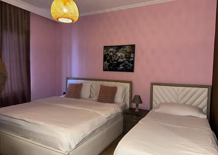 Szálloda Misk & Tirana